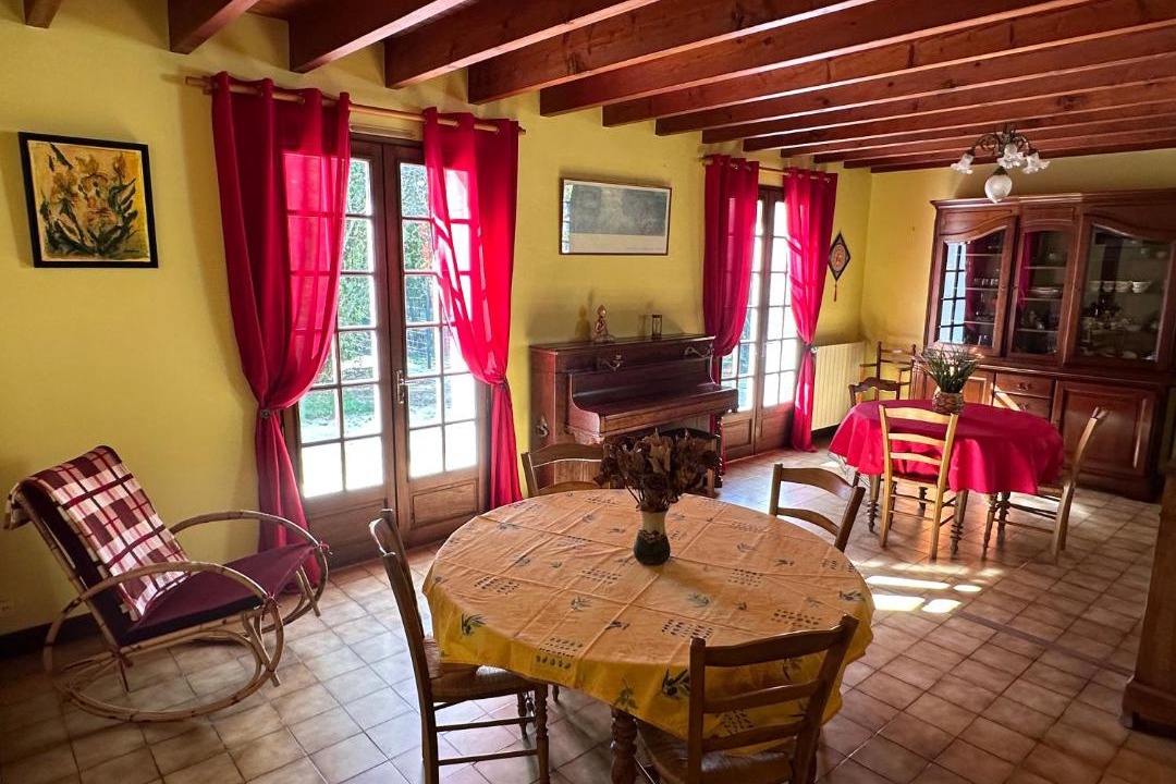 Photo of Livingroom in Champniers