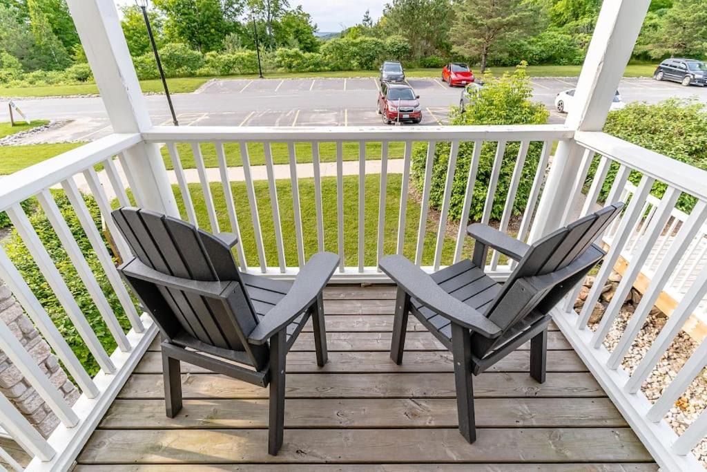 Photo of Patio Balcony in Oro-Medonte