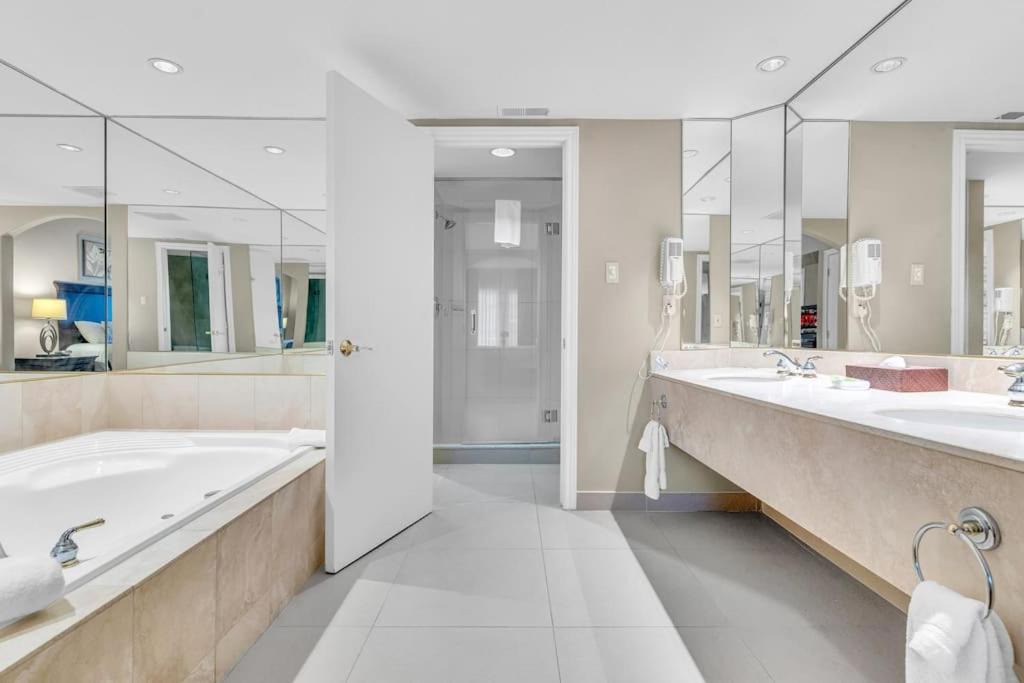 Photo of Bathroom in Oro-Medonte