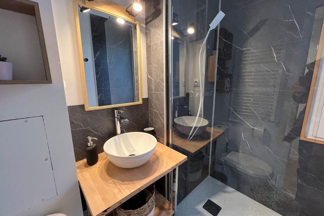 Photo of Bathroom in Valognes