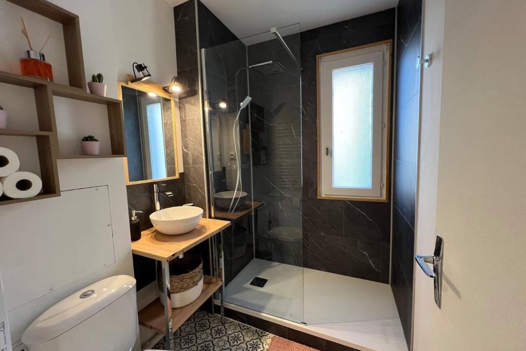 Photo of Bathroom in Valognes