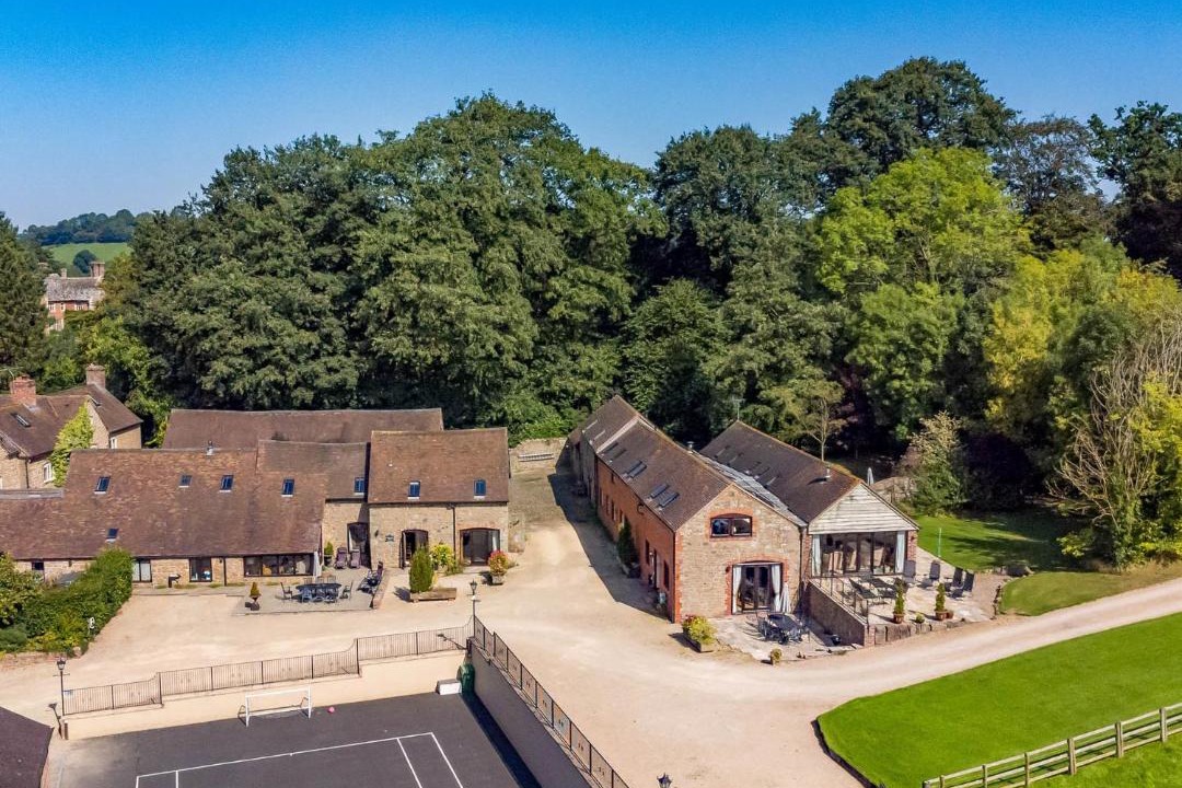 Photo of Others in Wall-under-heywood