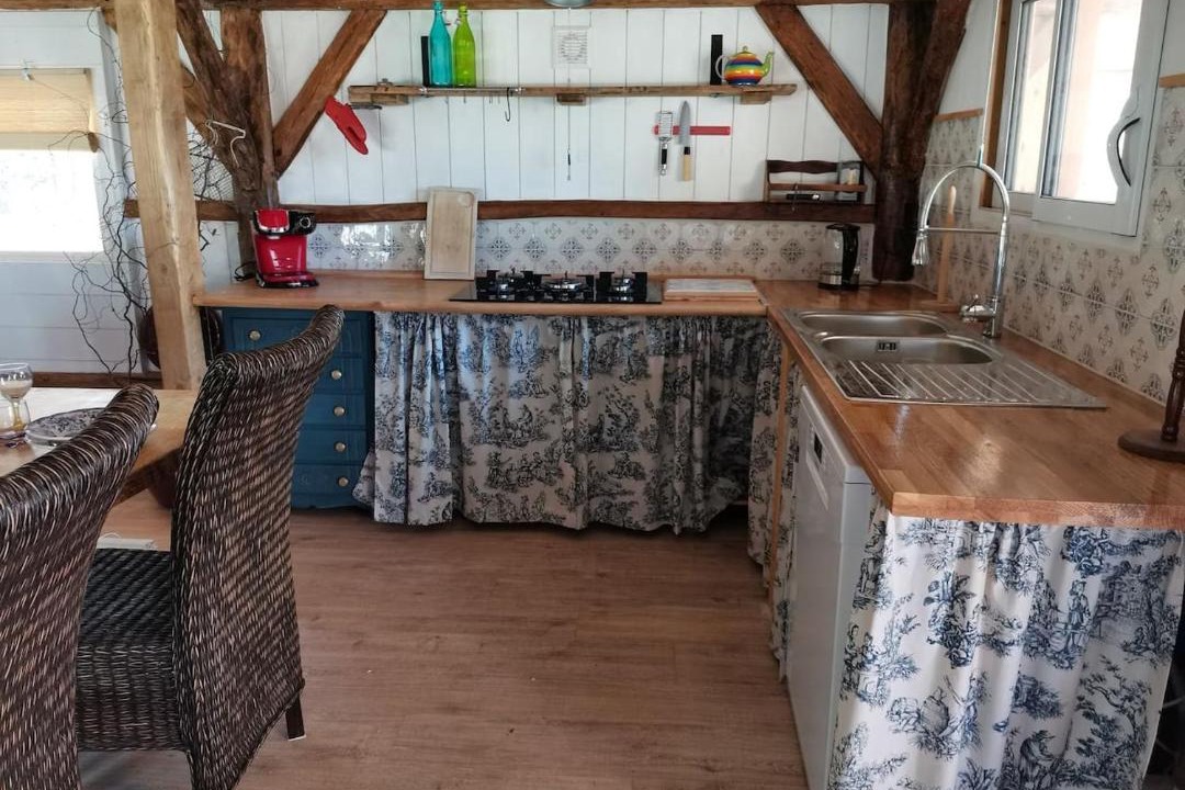 Photo of Others in Allons