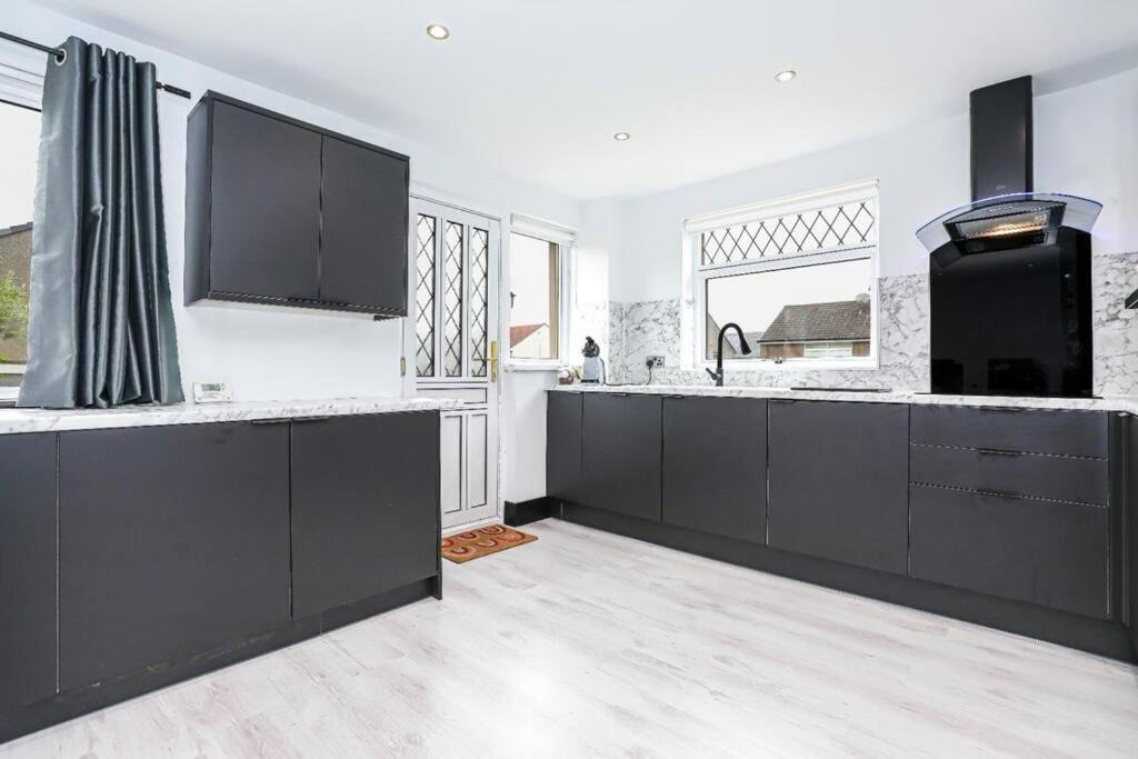 Photo of Others in Glasgow