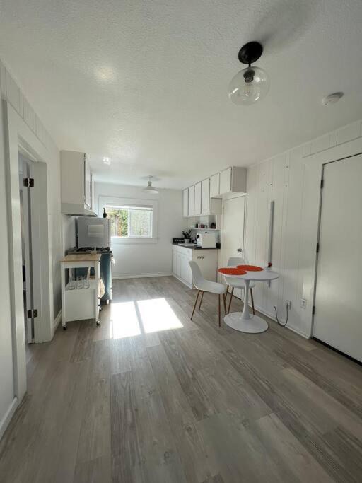 Photo of Others in Seabright