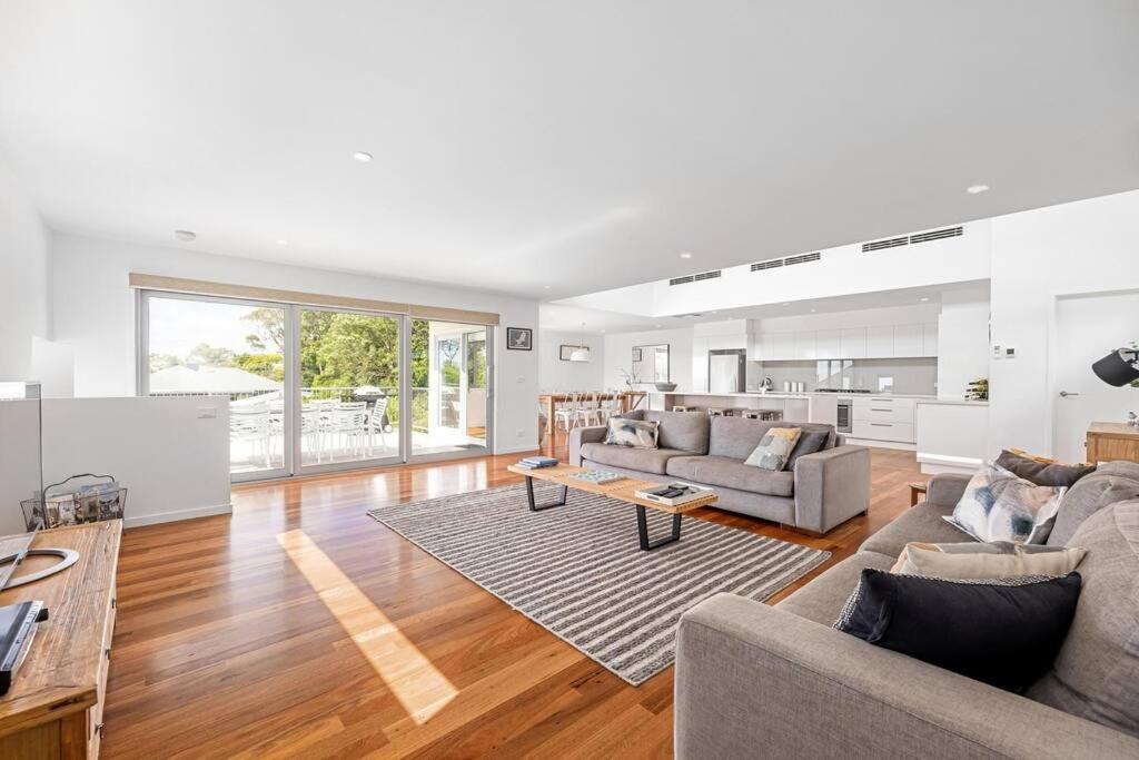 Photo of Others in McCrae