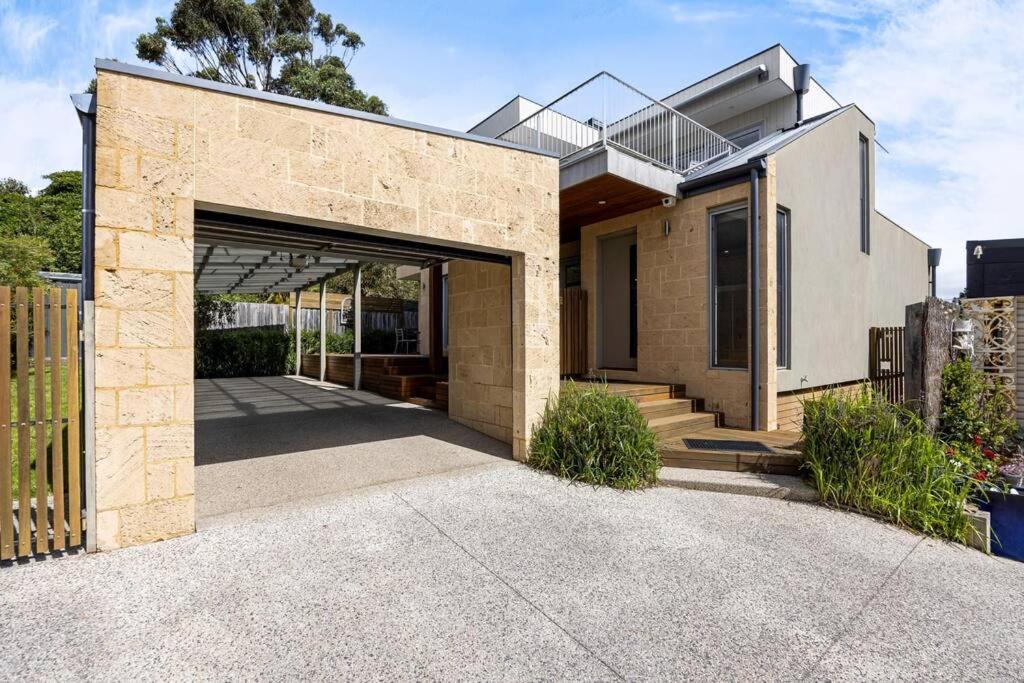 Photo of Others in McCrae