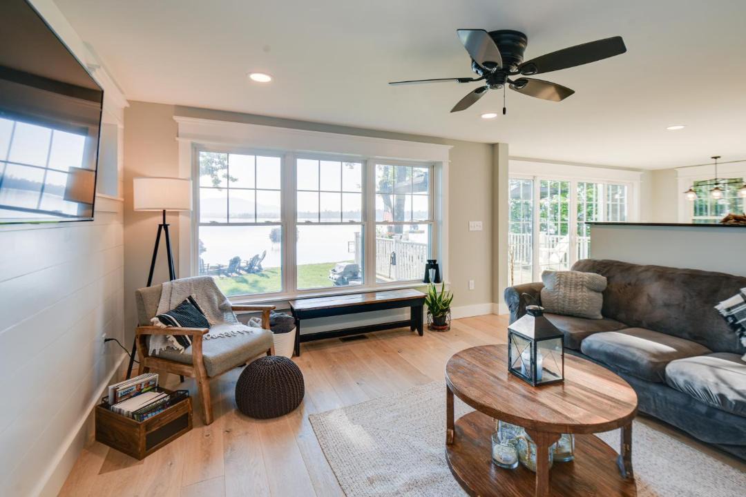 Photo of Livingroom in Center Ossipee