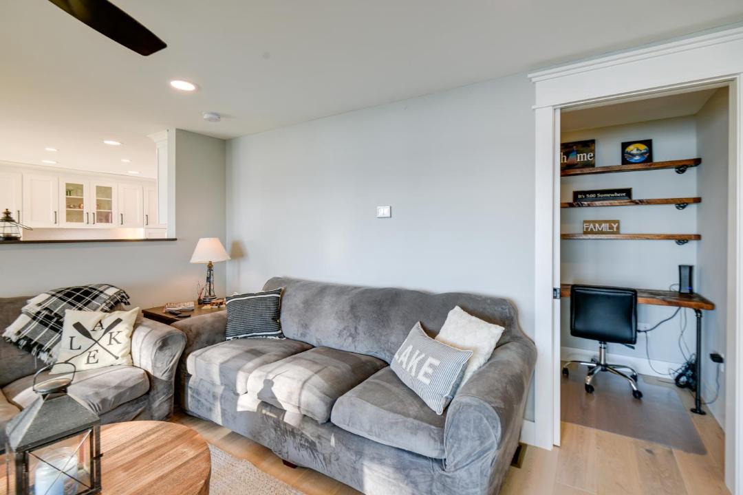 Photo of Livingroom in Center Ossipee