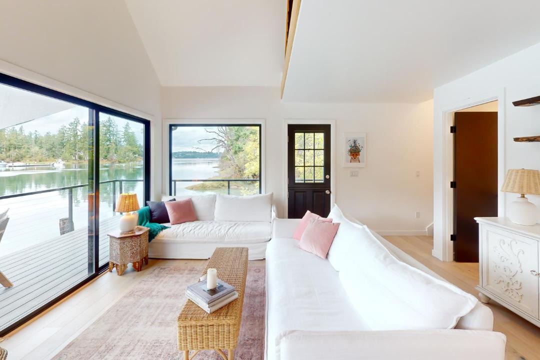 Photo of Others in Fox Island