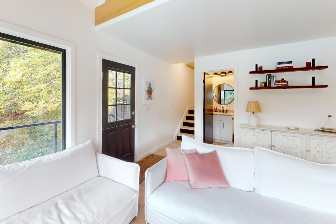 Photo of Others in Fox Island