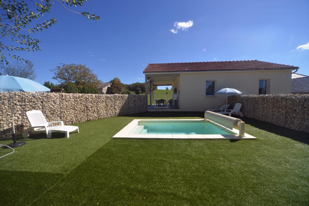 Photo of Others in Martel