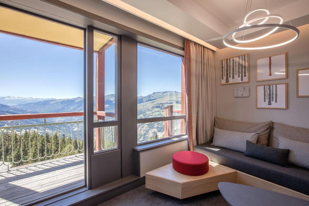 Photo of Others in Arc-1800