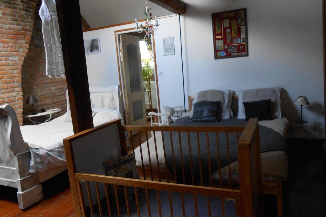 Photo of Others in Amfroipret