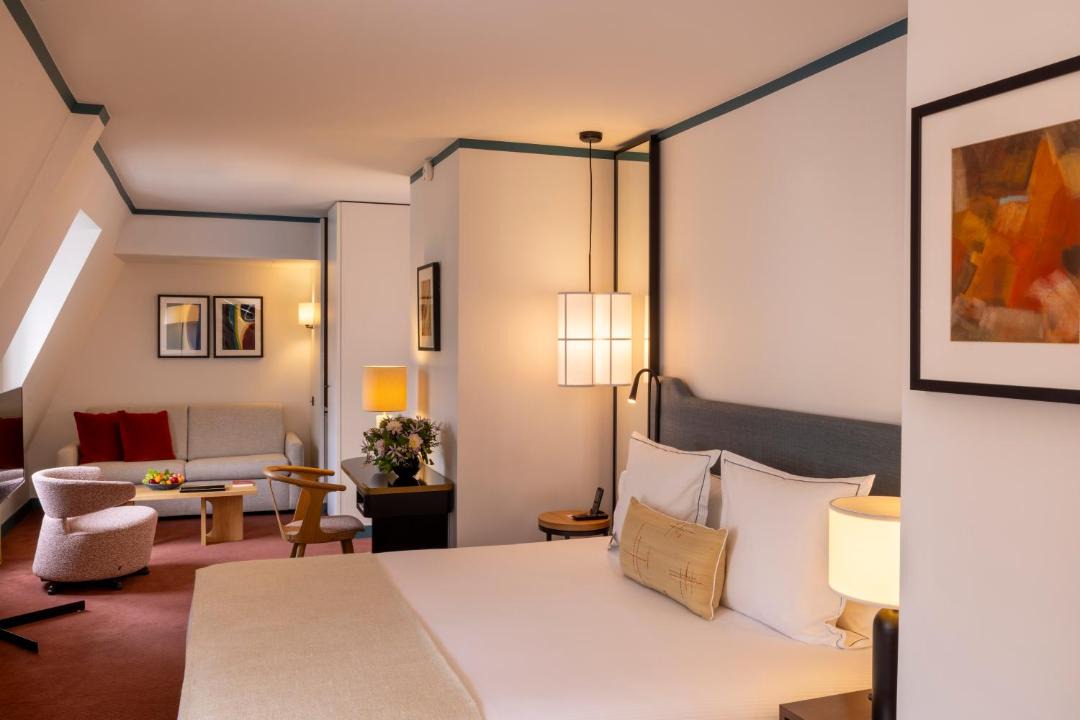 Photo of Others in Saint-Germain-des-Pres