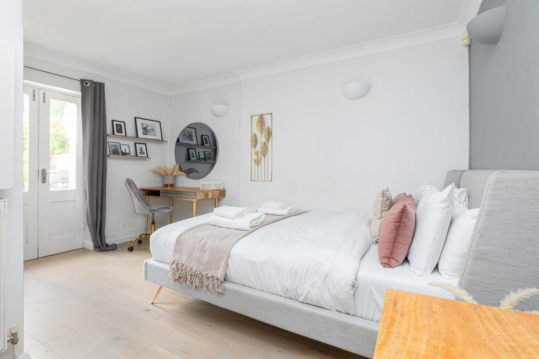 Photo of Bedroom in Kilburn