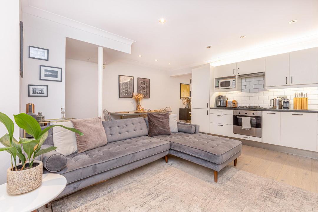 Photo of Livingroom in Kilburn