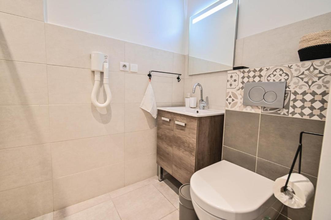 Photo of Bathroom in 17th Arrondissement