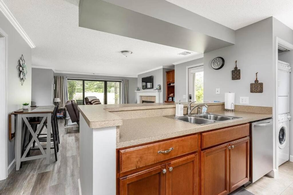 Photo of Kitchen in Acme