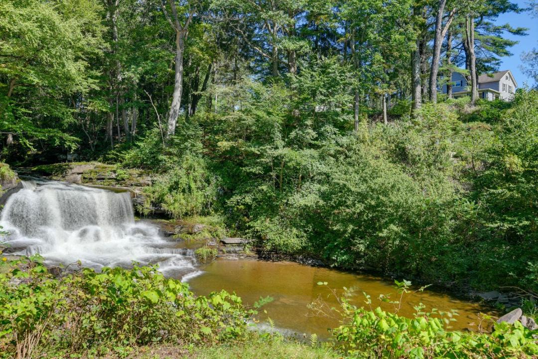 Photo of Others in Mount Upton