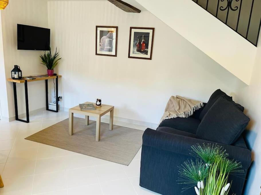 Photo of Livingroom in Chambly