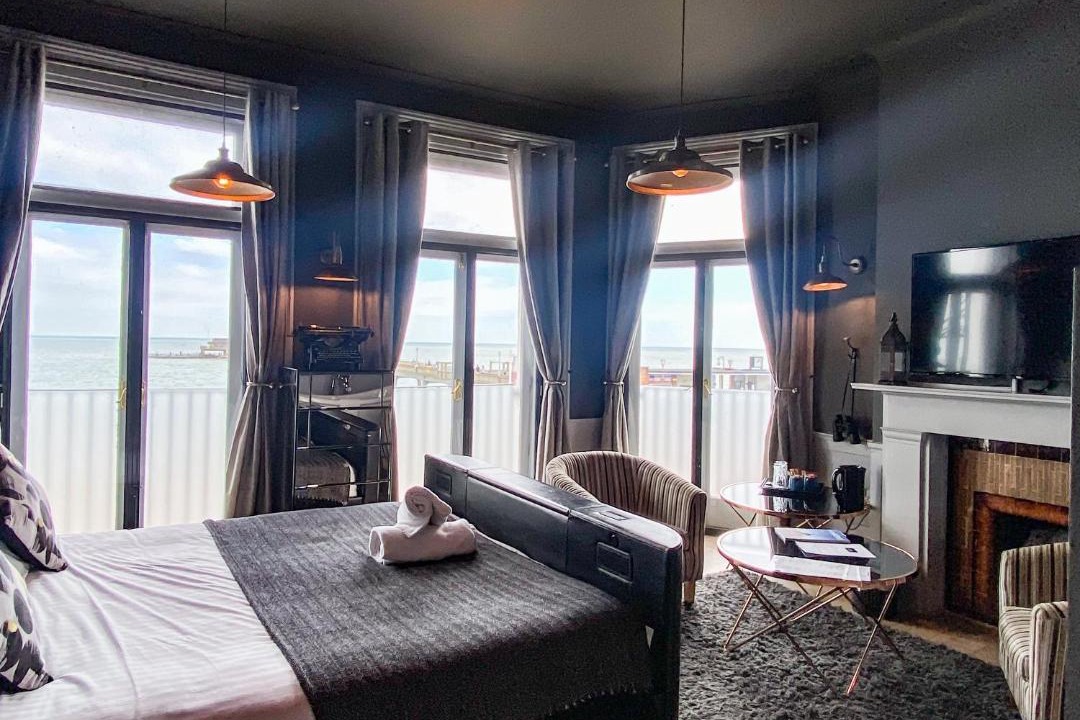 Photo of Others in Deal