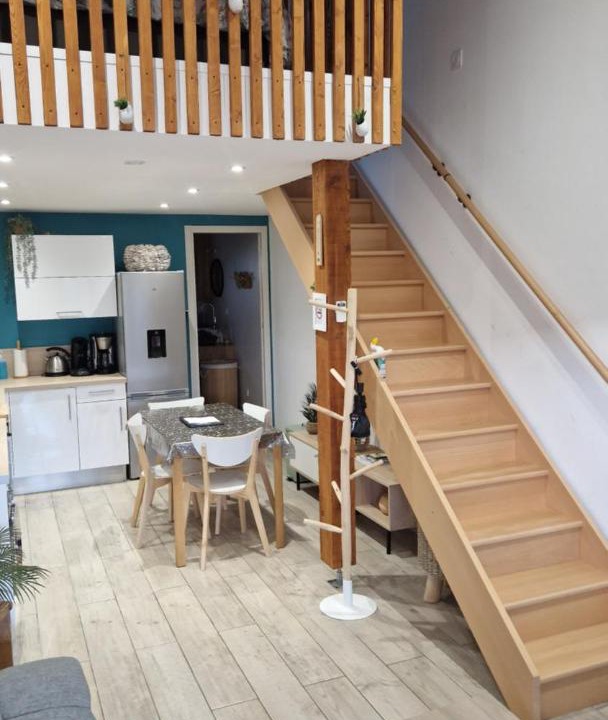 Photo of Others in Chanos-Curson