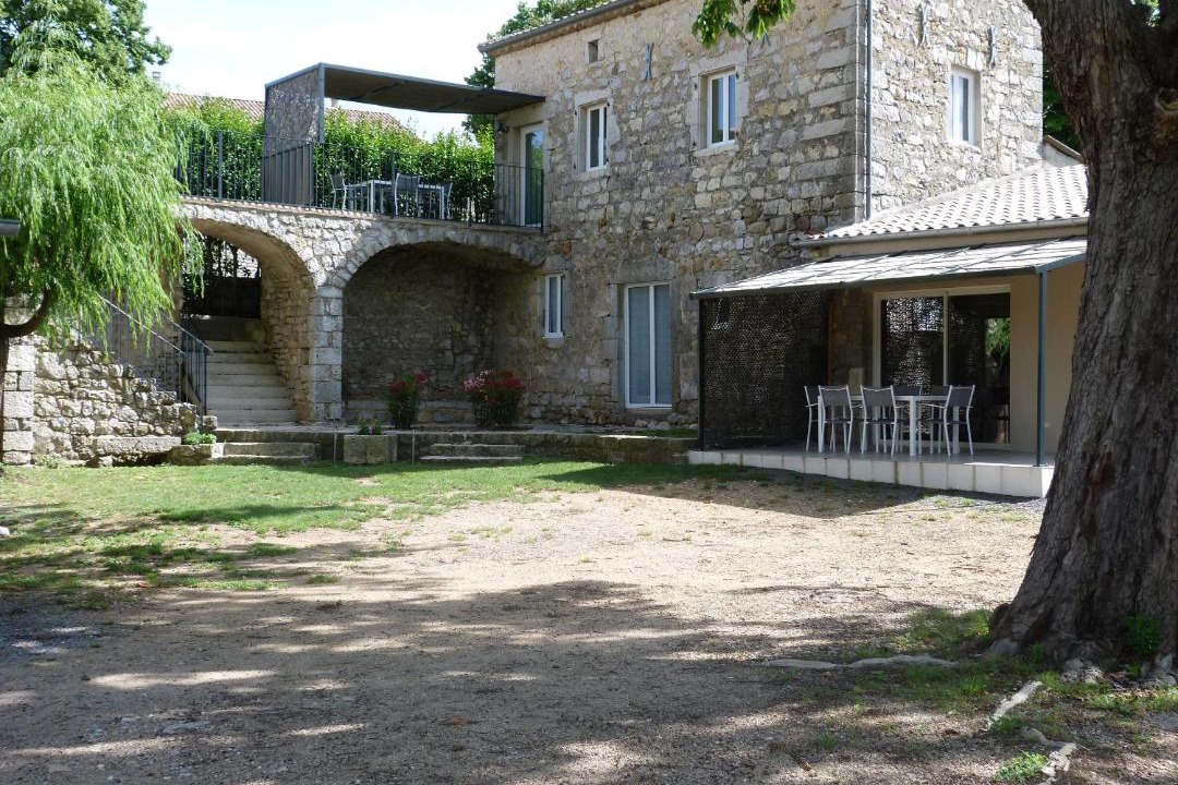 Photo of Others in Casteljau