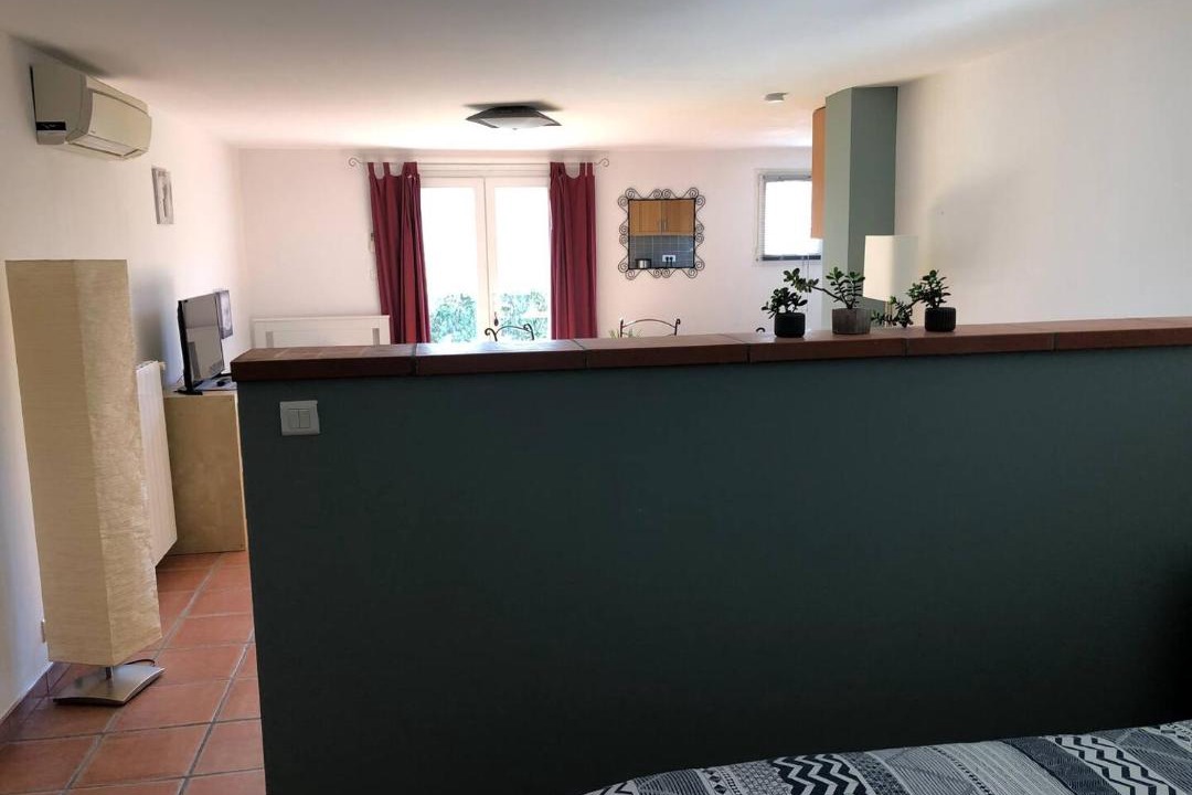 Photo of Others in Donneville