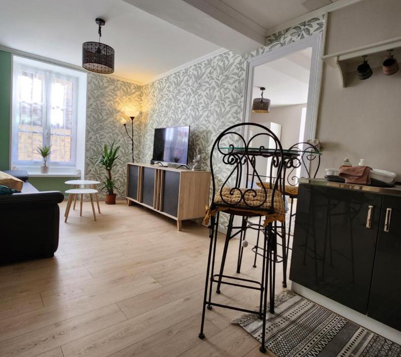 Photo of Livingroom in Montbard