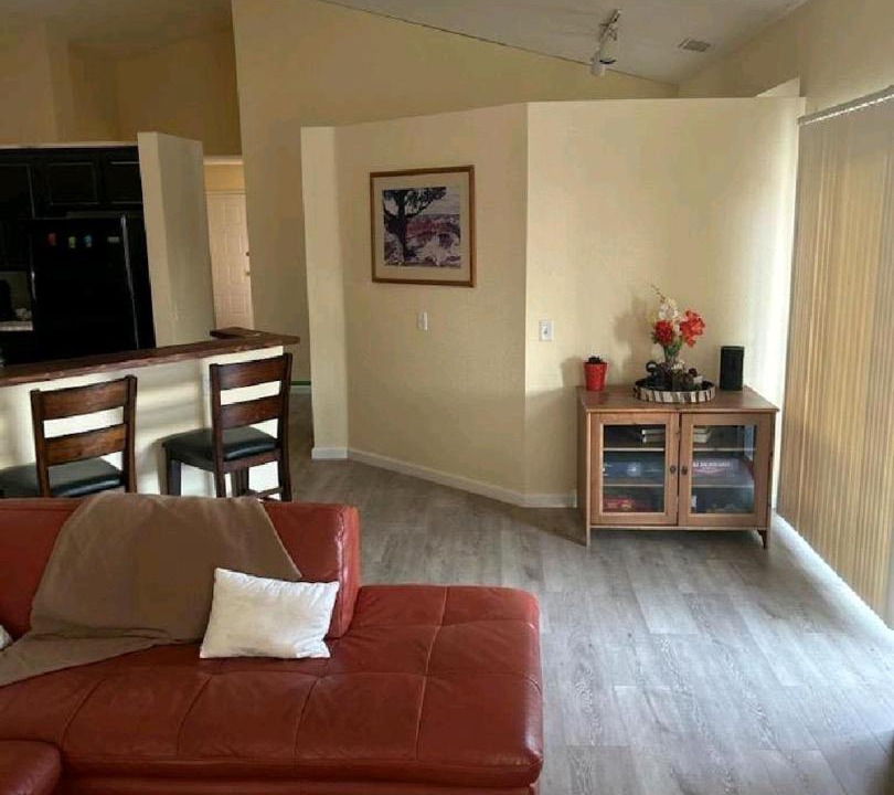 Photo of Livingroom in Palmdale