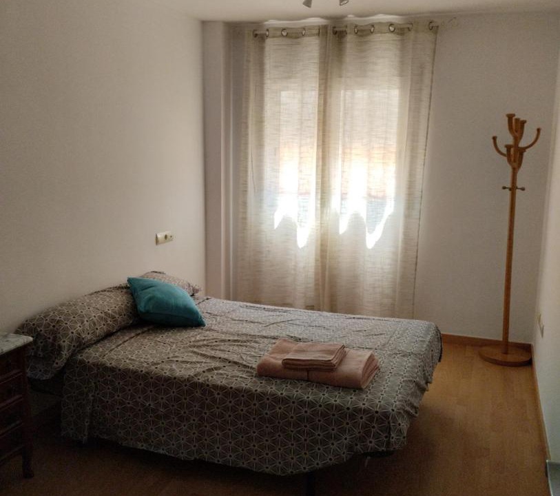 Photo of Bedroom in Flix