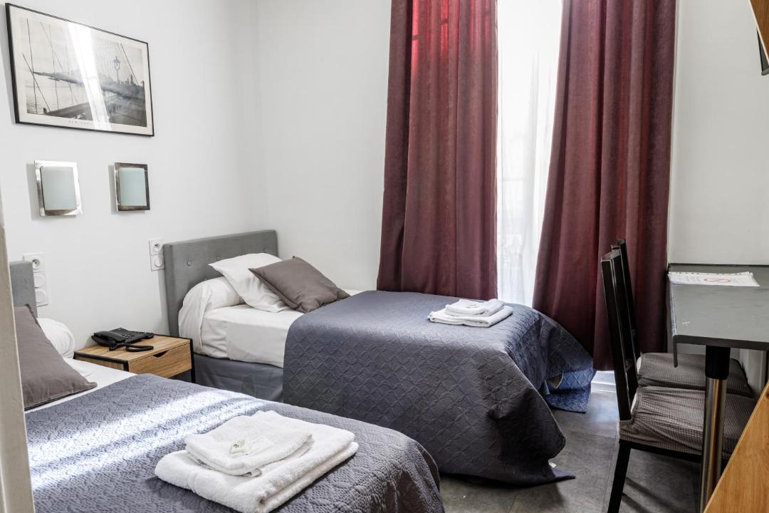 Photo of Bedroom in Carnot - Gailleton