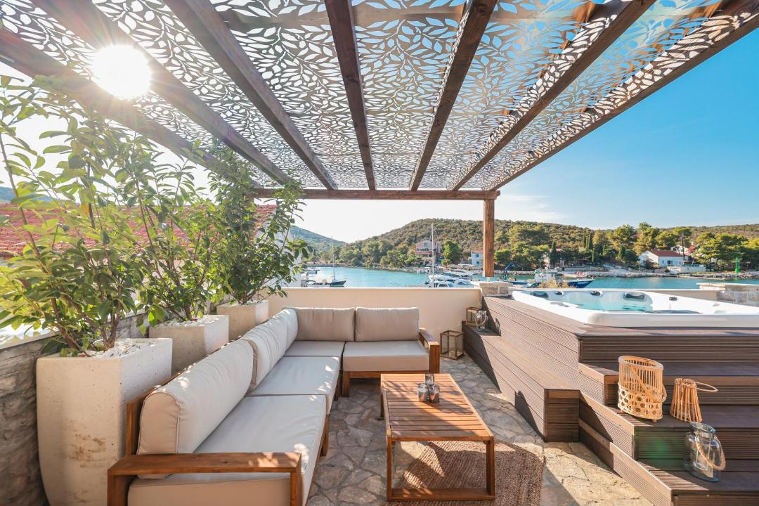 Photo of Patio Balcony in Zman
