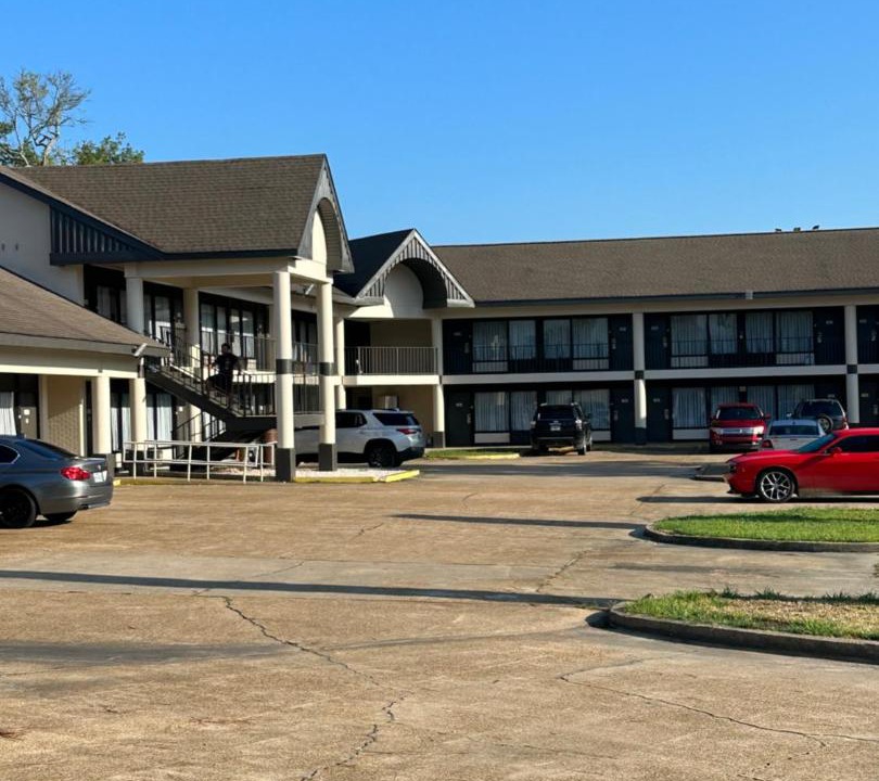 Photo of Buildings in Oakdale