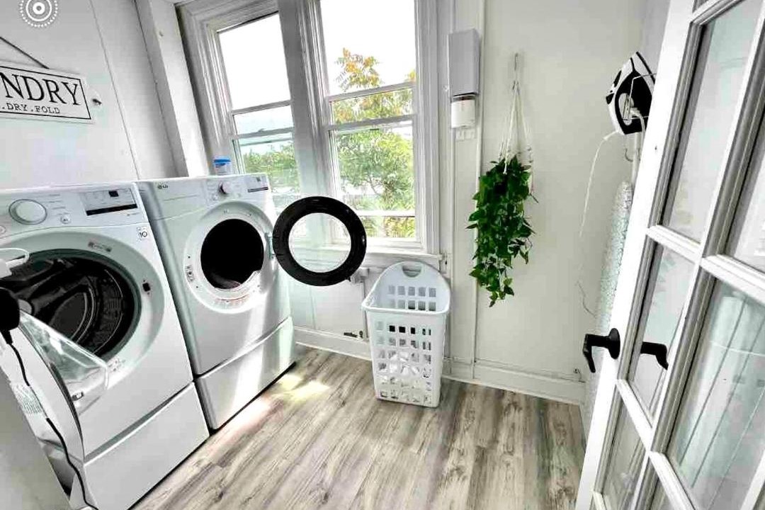 Photo of Others in Getty Square