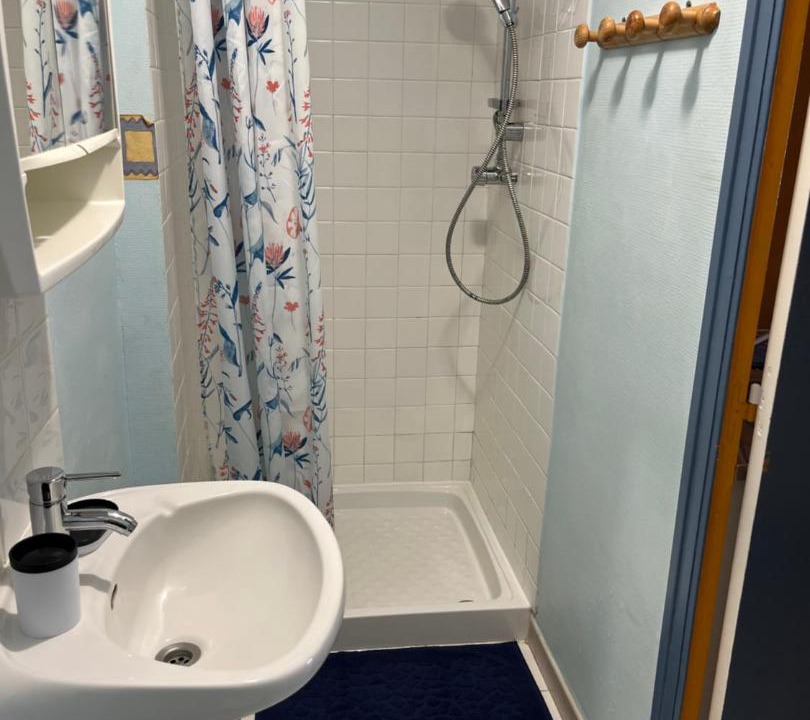 Photo of Bathroom in Arleuf