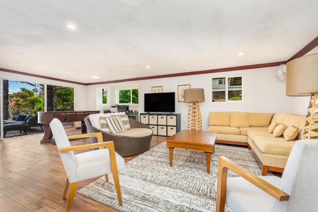 Photo of Livingroom in Portlock