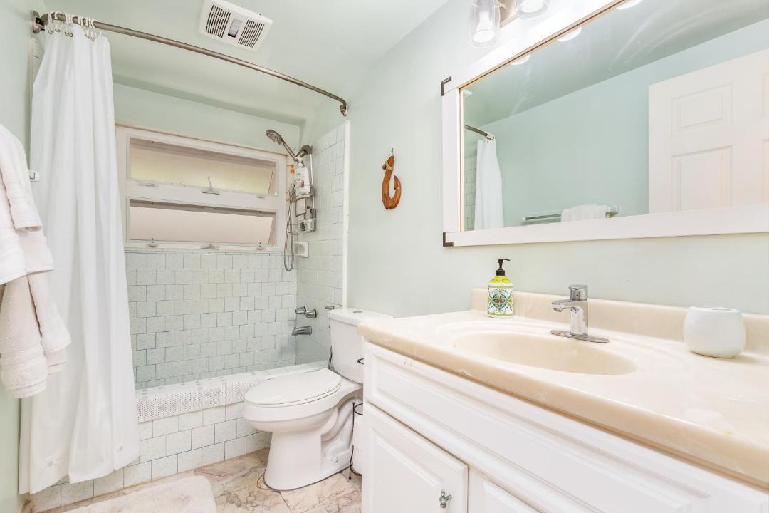 Photo of Bathroom in Portlock