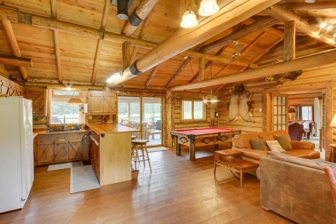 Photo of Livingroom in Cooke City-Silver Gate