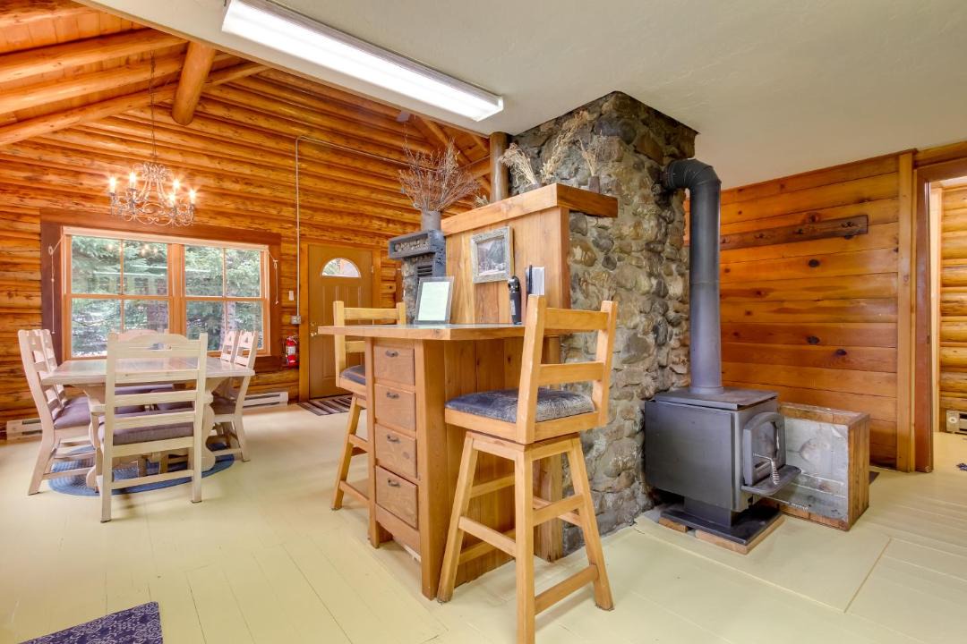 Photo of Livingroom in Cooke City-Silver Gate