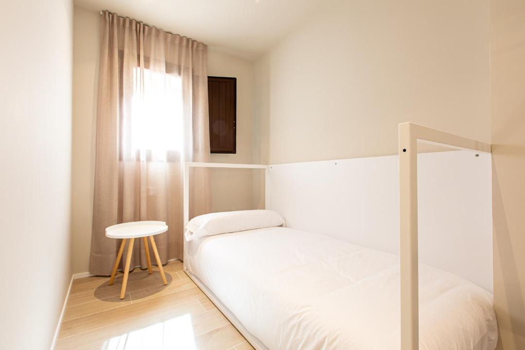 Photo of Bedroom in Tivenys