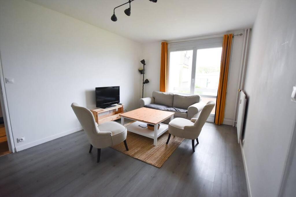 Photo of Livingroom in Le Petit-Quevilly
