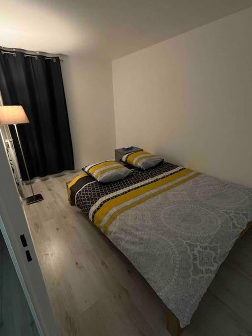 Photo of Bedroom in Le Petit-Quevilly