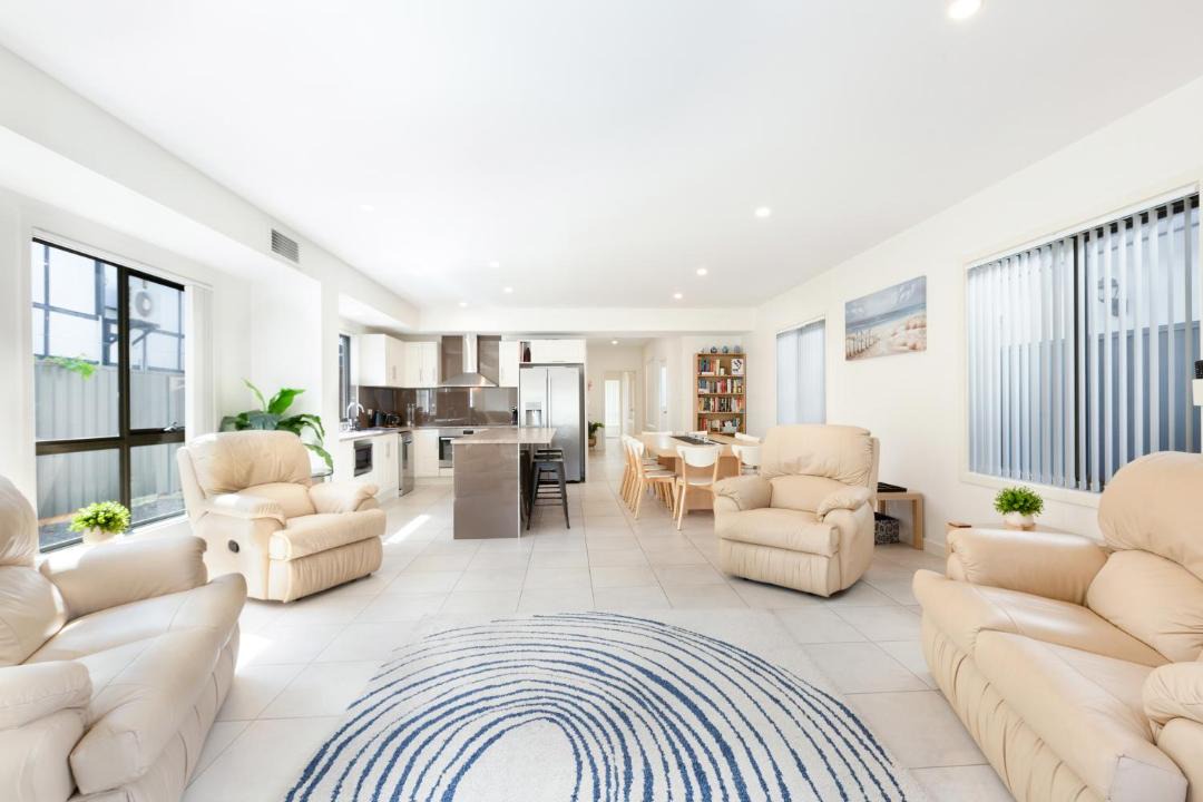 Photo of Livingroom in Seacombe Gardens