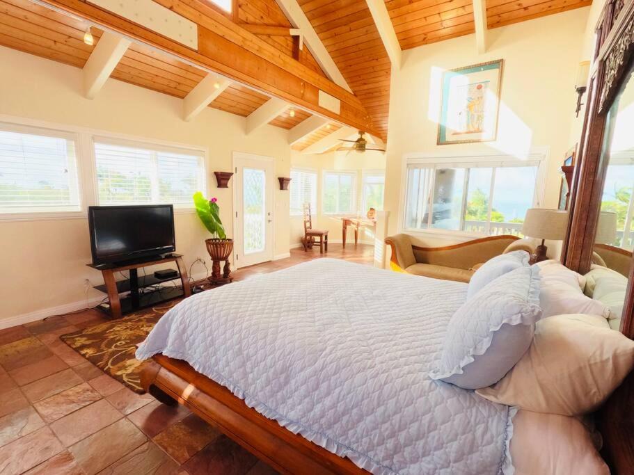 Photo of Bedroom in Hakalau