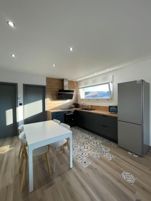 Photo of Others in Charmes