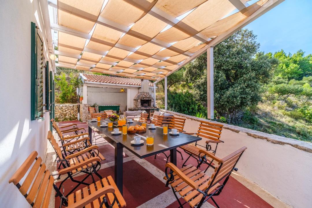 Photo of Patio Balcony in Cove Makarac (Milna)