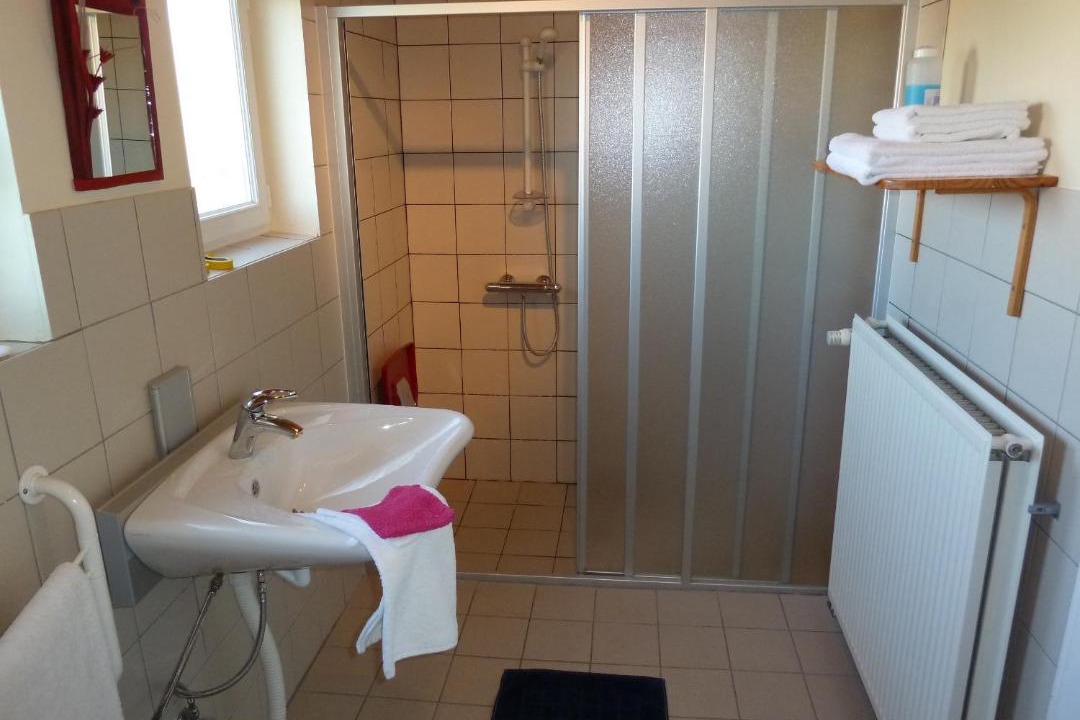 Photo of Others in Paraza