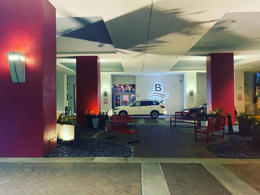 Photo of Livingroom in Hallandale Beach